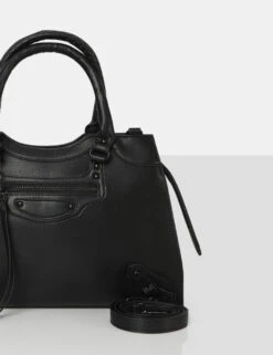 The Willa Black Zip Detail Tote Bag -LoafLuxe Shop 0004 10e3fcd4 c123 4338 afa4 47bbf5c3c00a