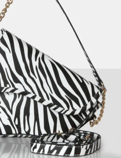 The Fox Zebra Saddle Shoulder Bag 7 The Fox Zebra Saddle Shoulder Bag -LoafLuxe Shop 00731 46e6f85a 4c48 4d29 a35e 1728f46f4036