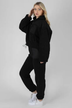 Borg Joggers Black -LoafLuxe Shop 08.11 1425 7c02bd55 9ff4 407a 8664 a9e4f13dfae2