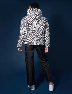 REVERSIBLE QUILTED PUFFER GREEN AND ZEBRA -LoafLuxe Shop 33333314copy