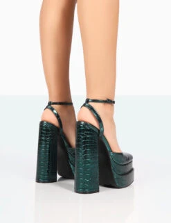Moonchild Metallic Emerald Green Croc Closed Toe Statement Platform Block Heels 9 Moonchild Metallic Emerald Green Croc Closed Toe Statement Platform Block Heels -LoafLuxe Shop 771A8176