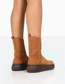 Pisa Tan Chunky Rubber Sole Chelsea Boots -LoafLuxe Shop 771A8236