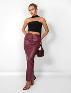 Kaiia Leather Look Maxi Skirt In Burgundy