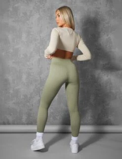 KAIIA PREMIUM RIB SEAMLESS LEGGINGS KHAKI -LoafLuxe Shop kaiiajan0026Jan262023copy